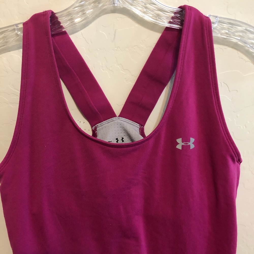 ******SOLD*****💥🏅Under Armour pink heat gear top - Picture 2 of 4